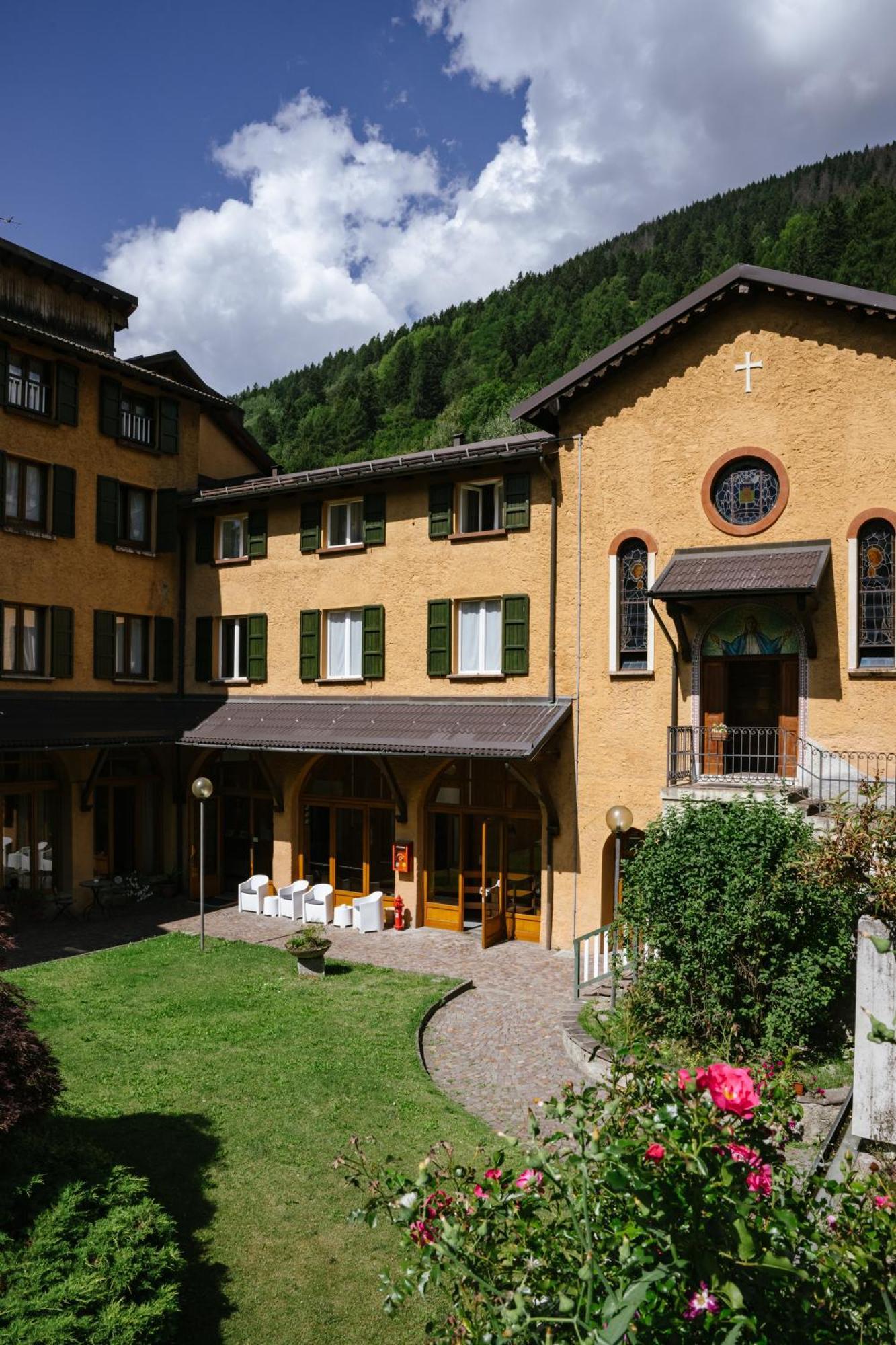 Villa Luzzago Ponte Di Legno Exteriör bild